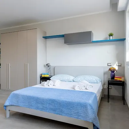 شقة Guesthost -seaside With Swimming Pool And Parking *