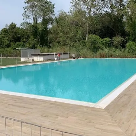 Guesthost -seaside With Swimming Pool And Parking * كالامْبْروني