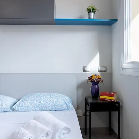 Guesthost -seaside With Swimming Pool And Parking كالامْبْروني