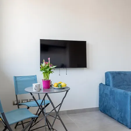 شقة Guesthost -seaside With Swimming Pool And Parking *